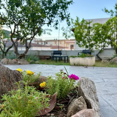Con Giardino E Posto Auto Siniscola