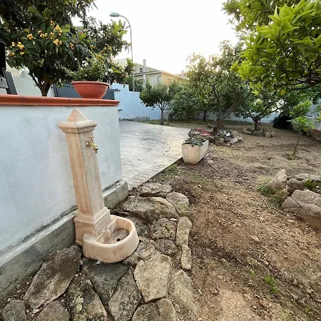 Con Giardino E Posto Auto *
